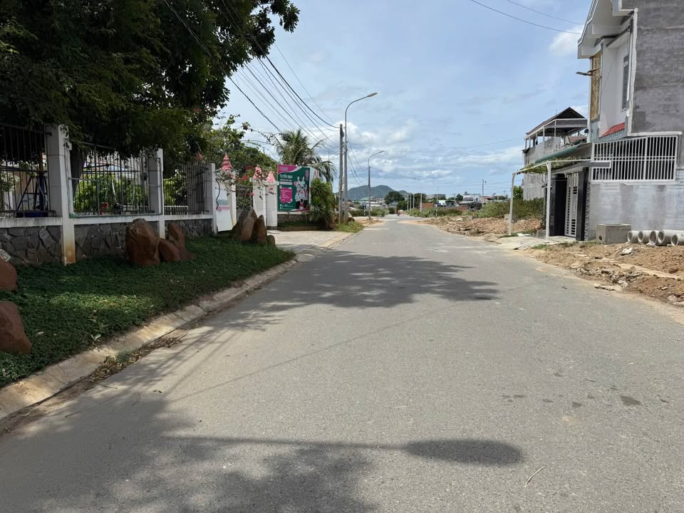 Đất nền TĐC Bệnh viện Ninh Chữ 187m² giá 5 tỷ - Đầu tư sinh lời ngay!