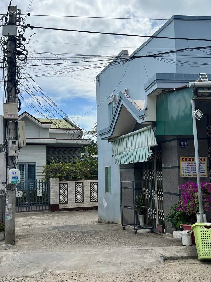 Đất nền 114m² Phường Văn Hải giá chỉ 1.65 tỷ - Gần trường học, tiện ích đầy đủ!