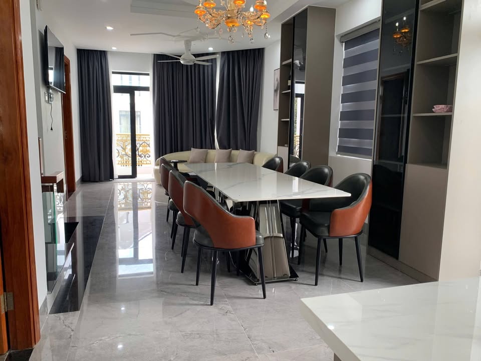 Biệt thự Phước Sơn, Vũng Tàu 172m² giá 17 tỷ - Căn góc 2 mặt tiền hoàn thiện.