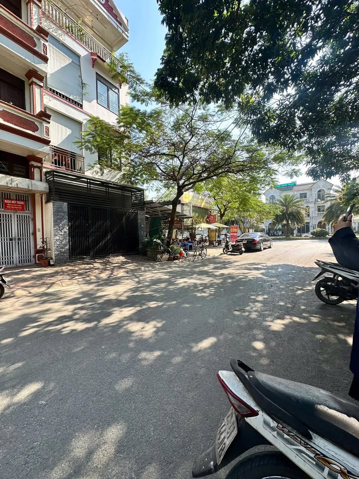 Nhà mặt phố Đào Đình Luyện, Việt Hưng, 74m² giá 14 tỷ - Đầu tư sinh lời lý tưởng!