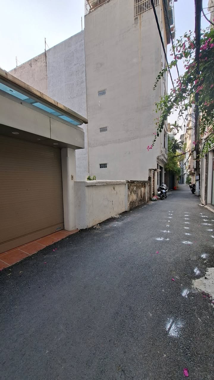 Đất phố Bồ Đề Long Biên 95m² giá thỏa thuận - Ô tô vào tận nơi!