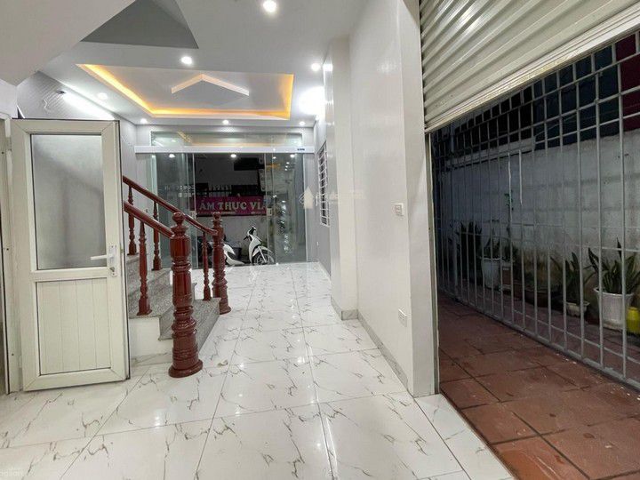 Nhà 4 tầng Cầu Đơ, Phổ Yên, 38m² - Vị trí đắc địa gần ô tô đỗ!