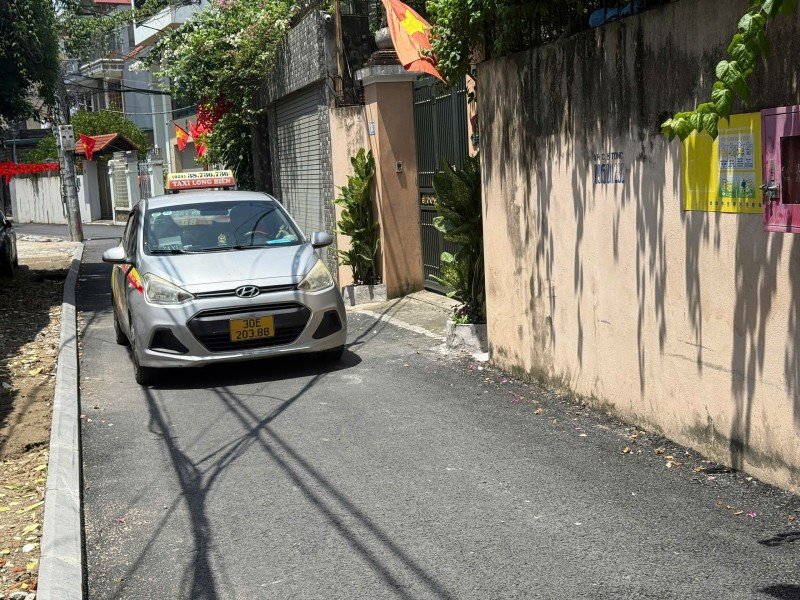 Đất Hoàng Minh Đạo, Gia Thụy 91m² giá 21 tỷ - Ô tô vào nhà, view sân bay!