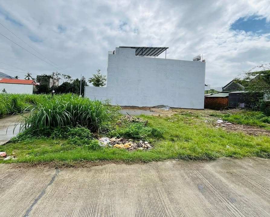 Đất nền hẻm 579 Nguyễn Công Phương 105m² giá 1.3 tỷ - Vị trí thuận lợi cho đầu tư!