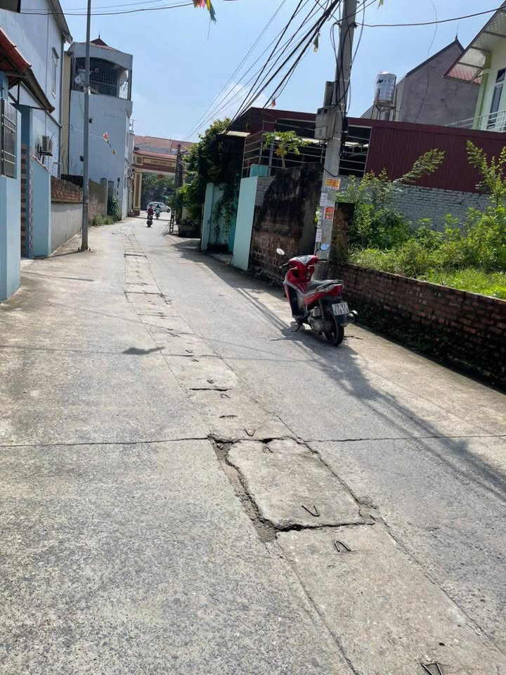 Đất nền Võng Xuyên, Phúc Thọ 161m² giá 4.34 tỷ - Sổ đỏ chính chủ, giao dịch ngay!