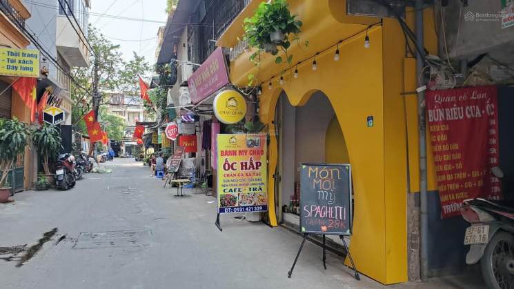 Bán gấp FrontHouse Tây Sơn, Đống Đa 100m² giá 6 tỷ - Kinh doanh sầm uất, ô tô đỗ cửa!