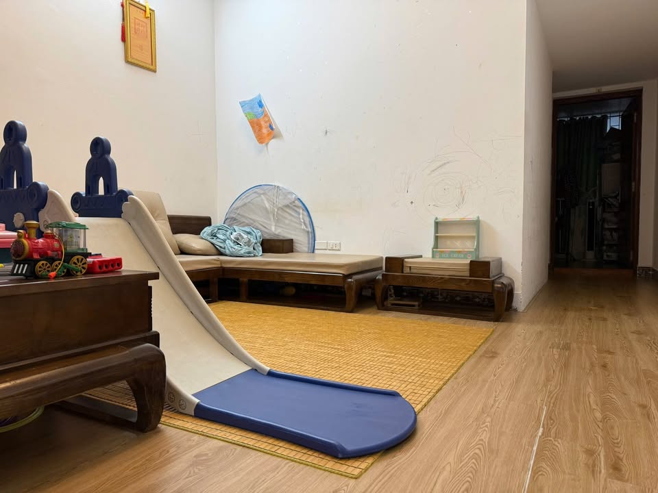 Căn hộ tập thể Lạc Trung, Hai Bà Trưng 70m² - Chính chủ bán, sẵn sàng vào ở!