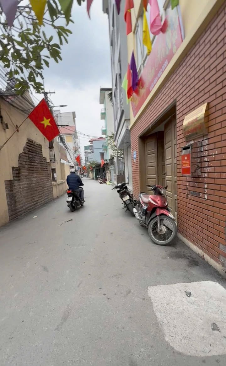 Căn hộ chung cư phường Phú Thượng 34m² giá 2 tỷ - Chính chủ bán gấp!