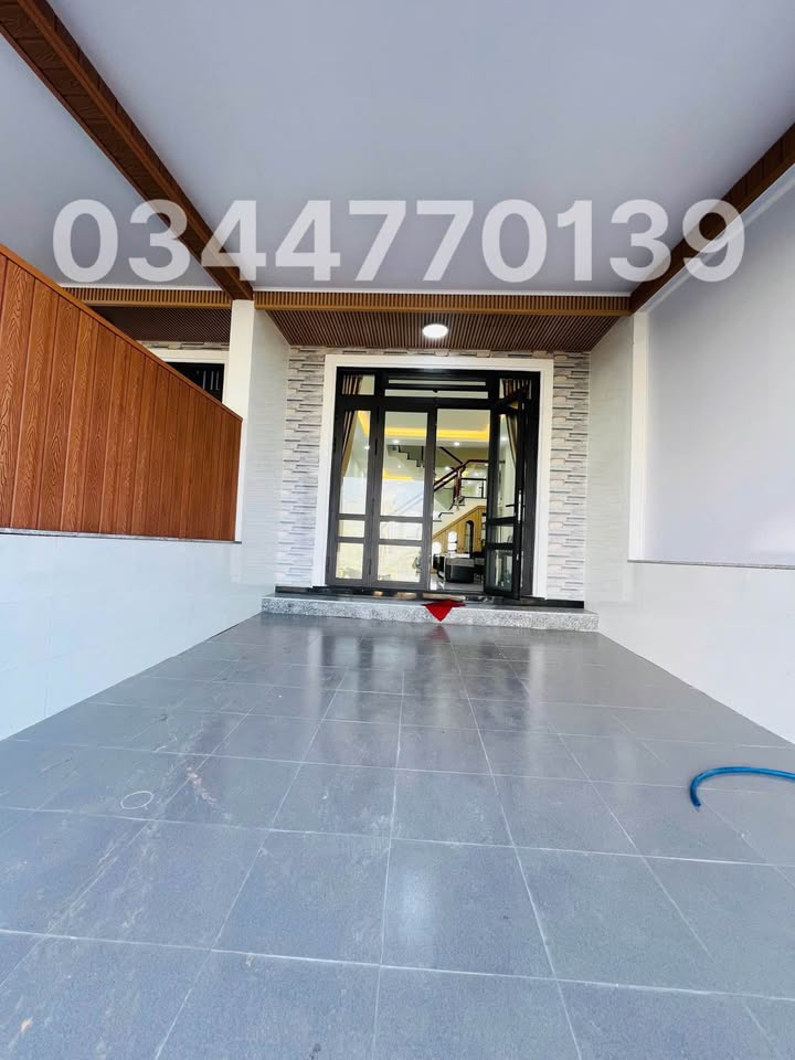 Nhà phố Tô Vĩnh Diện, Đà Lạt 90m² giá 3.1 tỷ - Khu dân cư đông đúc!