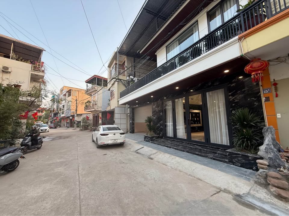 Nhà townhouse Phường Phan Đình Phùng 200m² giá 10 tỷ - Thiết kế hiện đại, không gian sống lý tưởng!