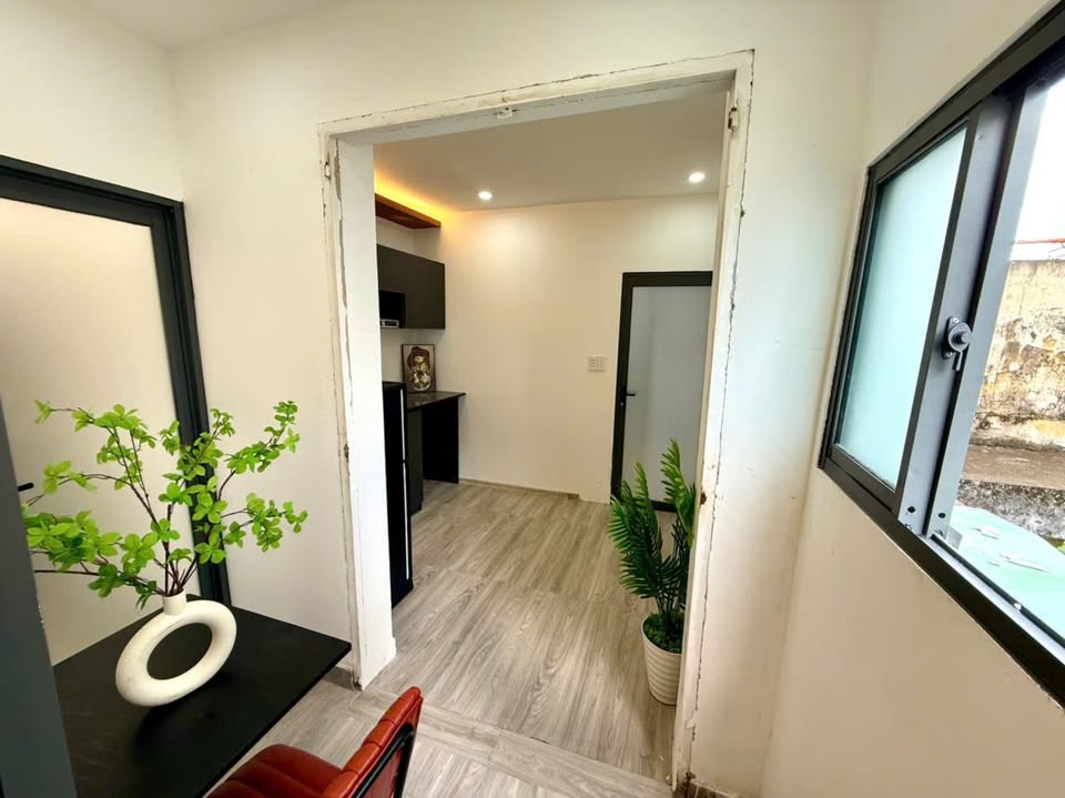 Căn hộ cho thuê Quận 10 2 phòng ngủ - Full nội thất, giờ giấc tự do!