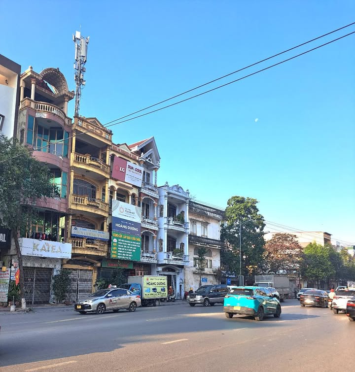 Bán nhà 4 tầng mặt phố Trần Hưng Đạo, Bắc Ninh 68m² - Vị trí đắc địa cho kinh doanh!