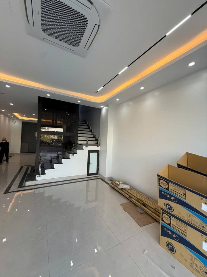 Nhà phố cho thuê KDT Himlam Đại Phúc - 4 tầng, 6 phòng ngủ khép kín, giá 32 triệu