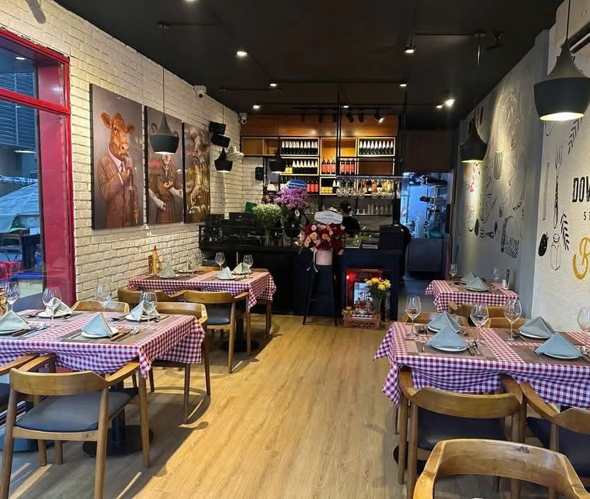 Cho thuê góc 2 mặt tiền Nguyễn Tri Phương, Quận 10, 90m² - Vị trí đắc địa kinh doanh!