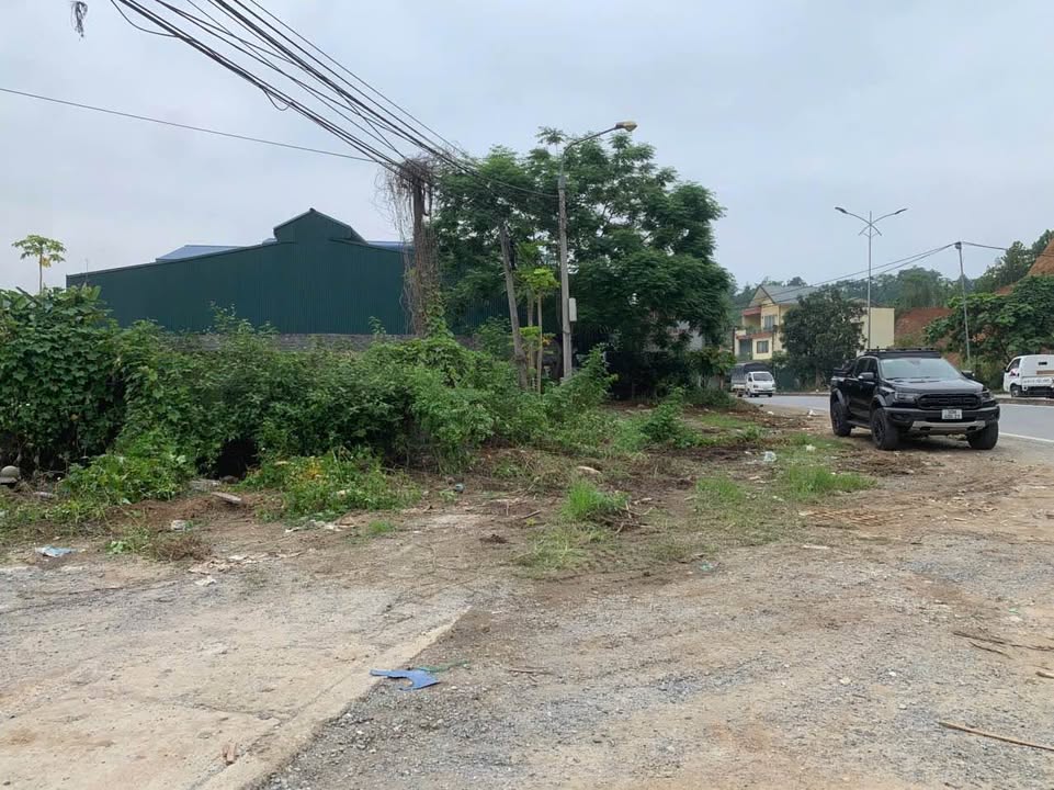 Đất thương mại dịch vụ 596m² mặt tiền Quốc Lộ 70, Bản Phiệt - Lào Cai giá 2.x tỷ - Đầu tư sinh lời tuyệt vời!