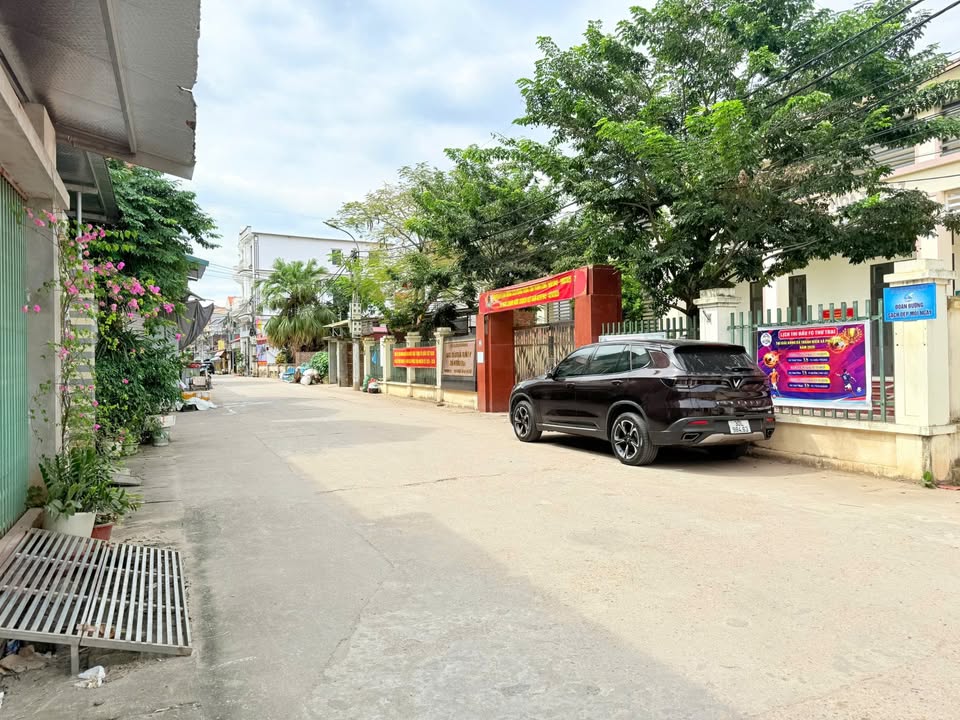 Đất Phúc Thọ 51m² giá chỉ 2 tỷ - Đường ô tô thông thoáng, vị trí vàng!