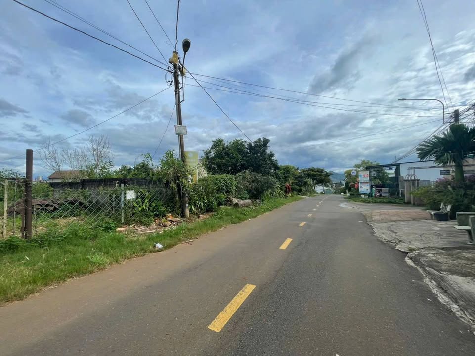 Đất thổ cư Mạc Đỉnh Chi P2 Bảo Lộc 270m² giá 4 tỷ - Mặt tiền đẹp, đầu tư sinh lời!