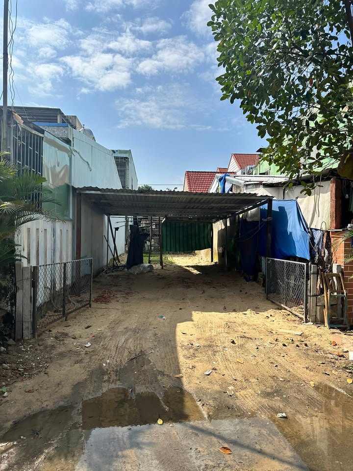 Đất nền Khối 8 Thanh Hà, 100m² giá 2.5 tỷ - Tiềm năng đầu tư lớn!