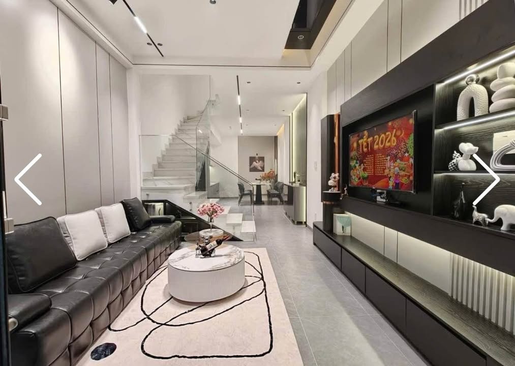 Nhà 3 tầng đường Trưng Nữ Vương, Hải Châu, Đà Nẵng 50m² giá 4.75 tỷ - Gần cầu Rồng, sân bay!