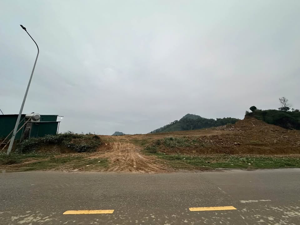 Đất nền xã Yên Bài, Ba Vì 434m² - Sổ đỏ chính chủ, giá thỏa thuận hấp dẫn!