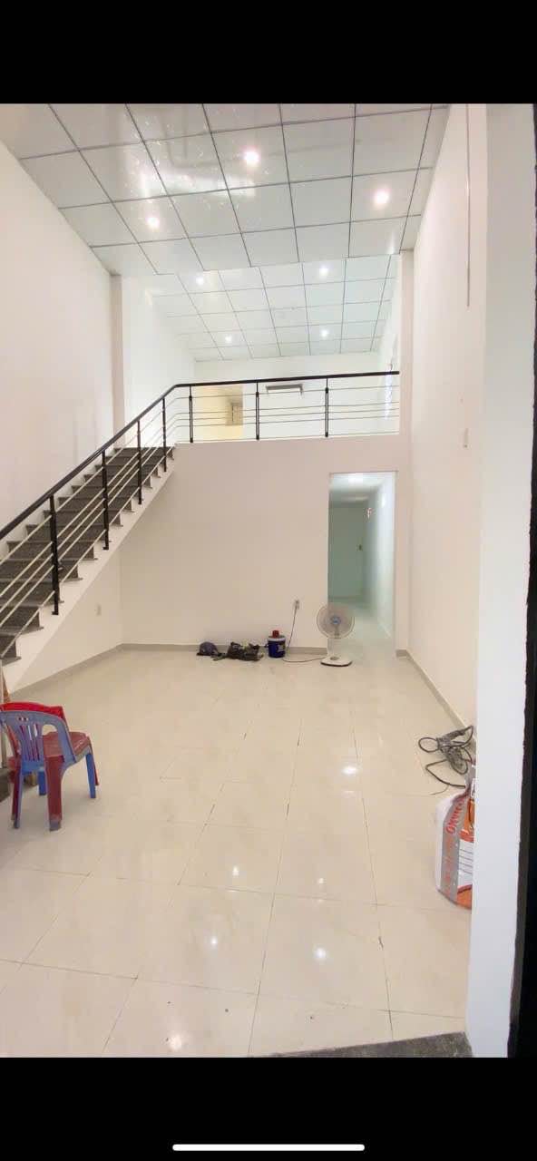 Nhà bán quận Liên Chiểu Đà Nẵng 57m² giá 3.7 tỷ - Chính chủ, sổ hồng đầy đủ!