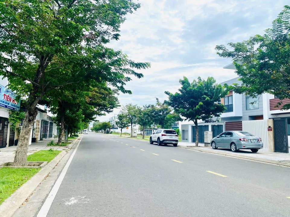 Nhà phố KĐT Mỹ Gia 2 Huyện Diên Khánh 100m² giá 6.7 tỷ - Đường rộng 18m