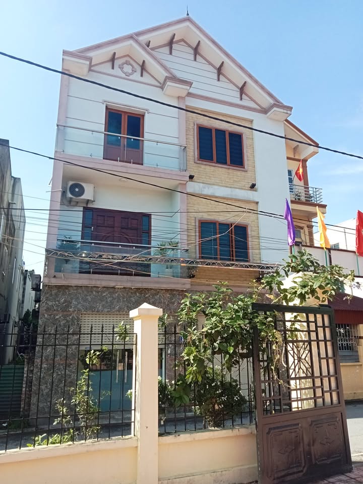 Nhà 3 tầng trung tâm Kiêu Kỵ, Gia Lâm 93m² giá chỉ 10 tỷ - Giao dịch ngay!