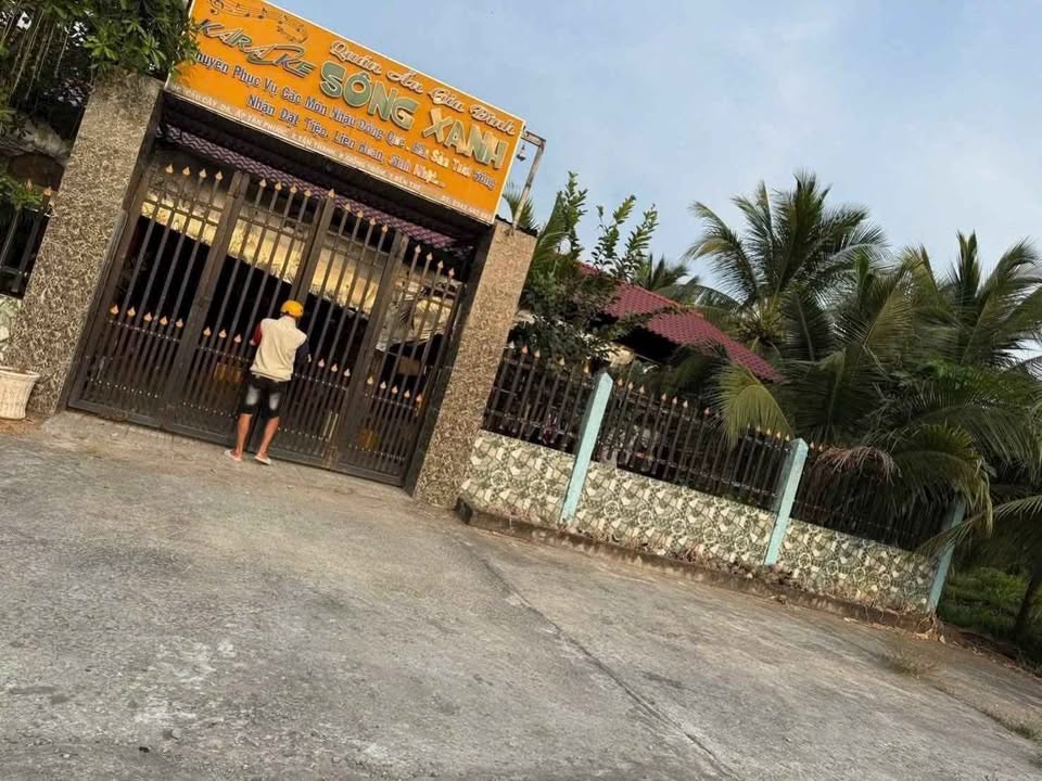 Nhà riêng Tân Thanh Giồng Trôm 700m² giá 3.2 tỷ - Giảm giá cực sốc!