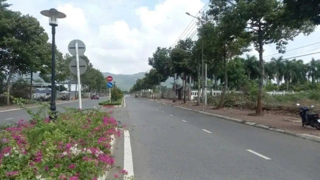 Đất thổ cư Bà Rịa 618m² giá 12 tỷ - Vị trí đắc địa gần trung tâm!