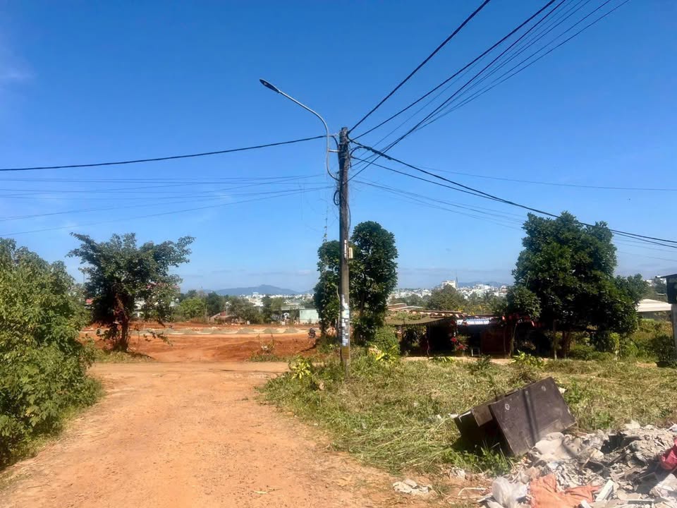 Bán gấp FrontHouse Mặt tiền đường Út Tịch 80m² giá 1.4 tỷ - Đầu tư sinh lời!