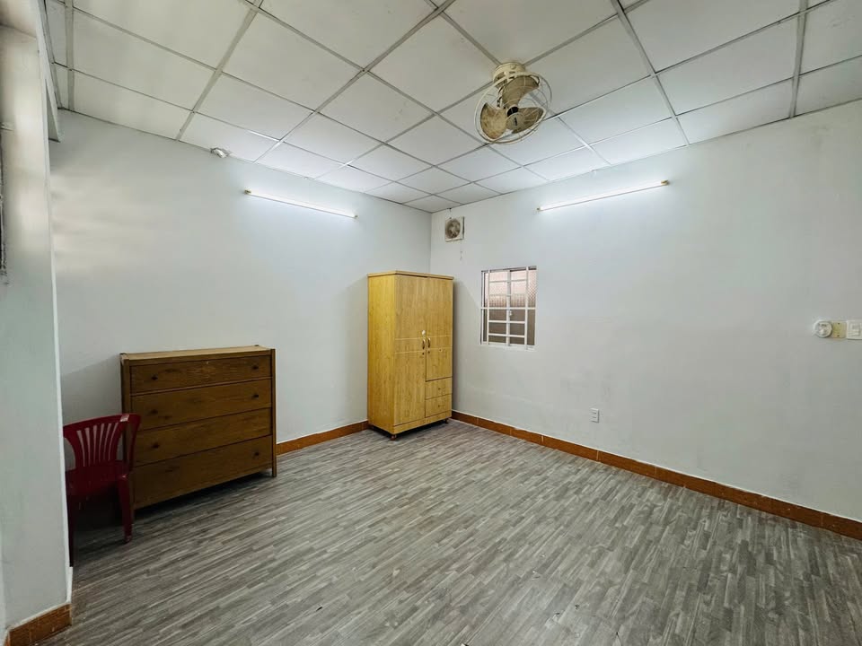 Phòng cho thuê tại Tây Thạnh, Tân Phú giá 3.2 triệu - Nội thất cơ bản đầy đủ!