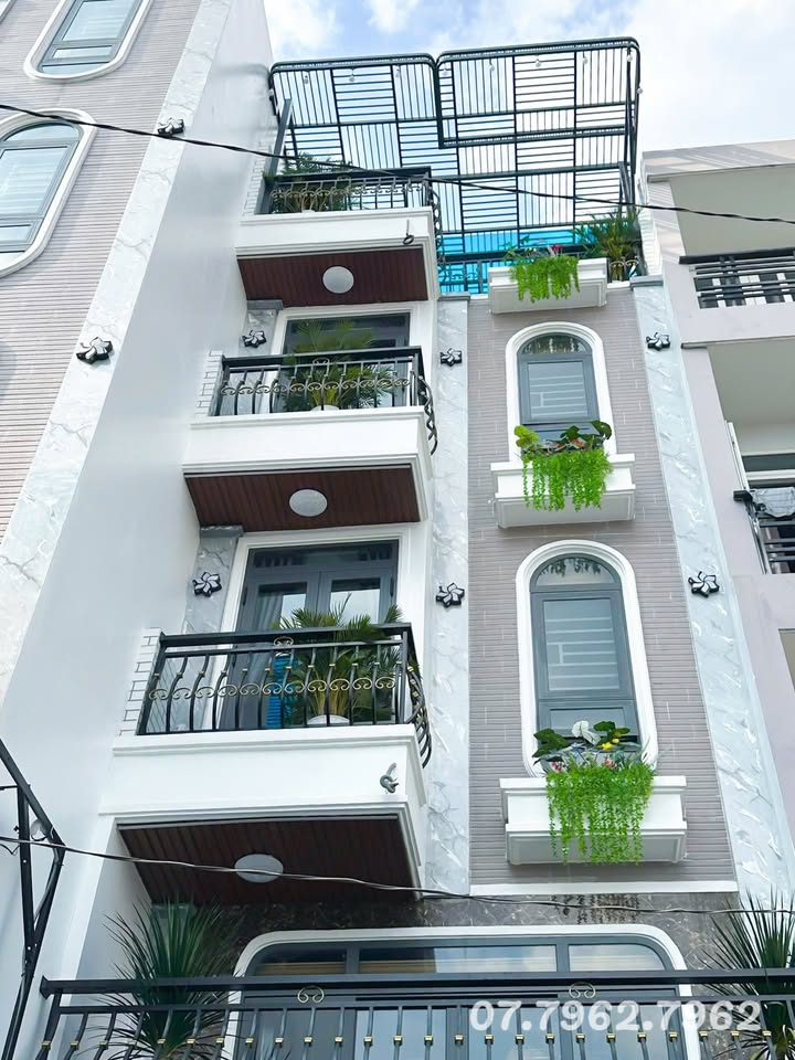 Nhà 5 tầng Phan Huy Ích, Tân Bình 44m² giá 7 tỷ - Ô tô vào tận nhà!