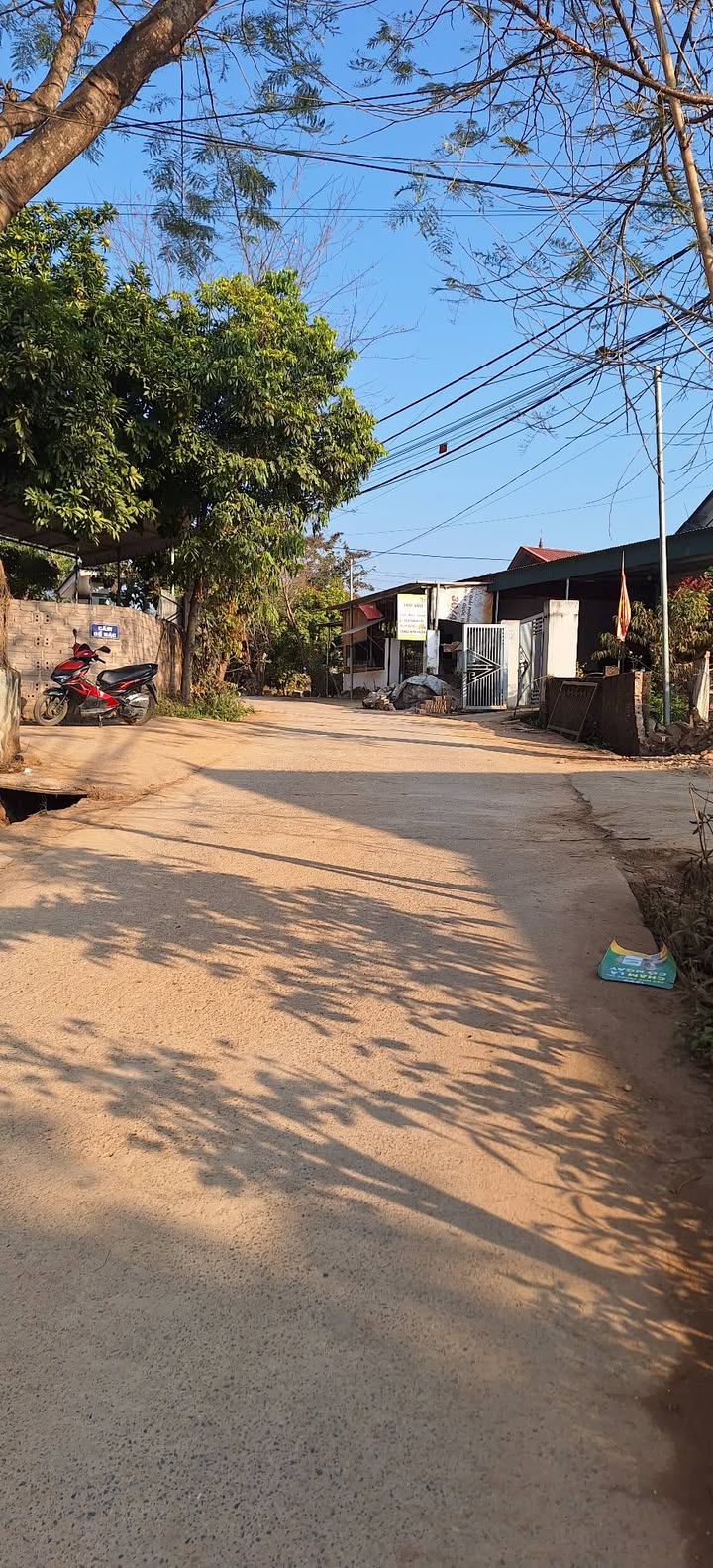 Đất nền tại Nà Bó 1, Mộc Châu 200m² giá chỉ 3xx triệu - Cơ hội đầu tư tuyệt vời!