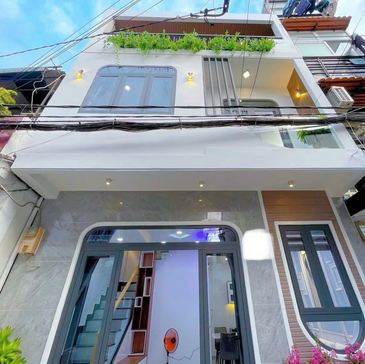 Nhà hẻm xe hơi Nơ Trang Long 36m² giá 18 triệu - Full nội thất, vào ở ngay!