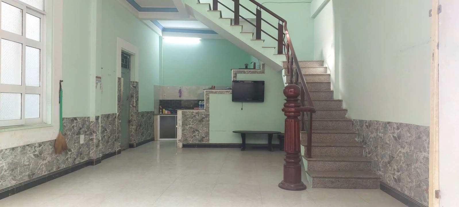 Nhà phố Pleiku 45m² giá 900 triệu - Vị trí trung tâm, siêu thoáng đãng!