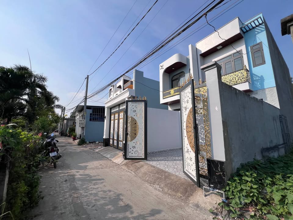 Nhà phố tại Ngã 3 Tân Kim, 84m² giá 2.45 tỷ - Sổ hồng riêng, thương lượng ngay!