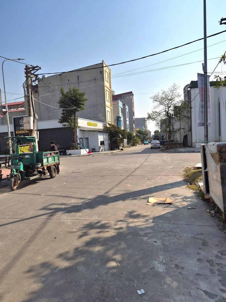 Đất nền đẹp tại Mao Trung, Quế Võ, 100m² giá 4 tỷ - Sổ hồng chính chủ, đường rộng thông thoáng!