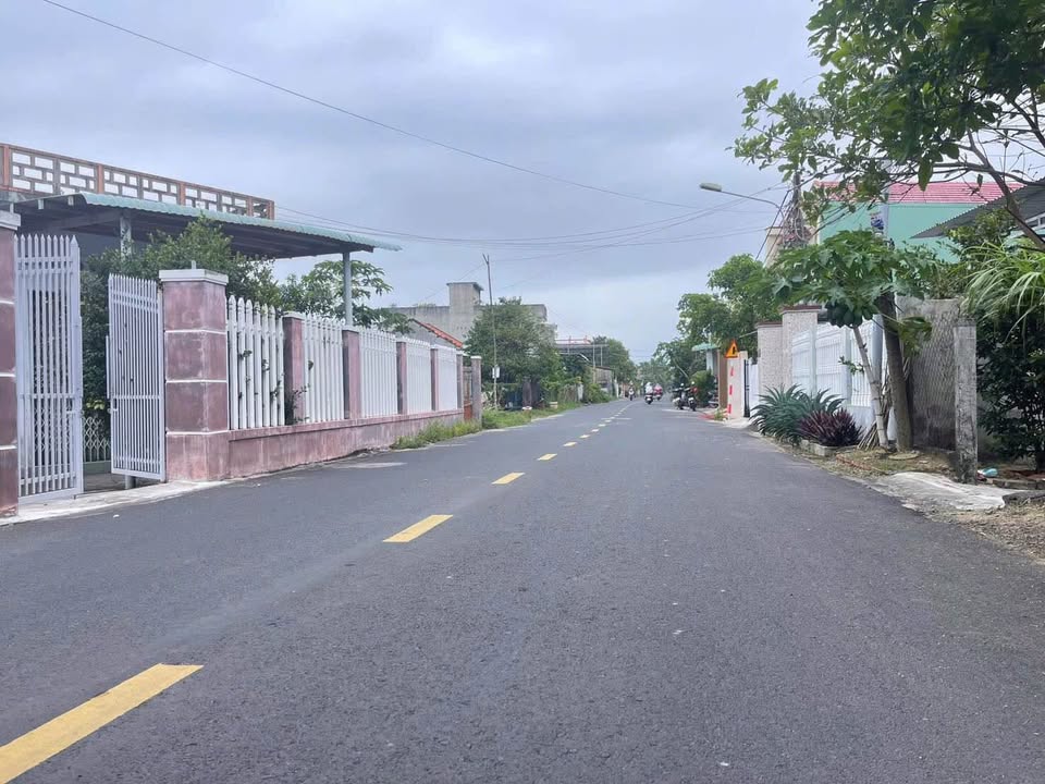 Đất mặt tiền đường 3 tháng 2, KP5, Tuy Hòa 143m² giá 1.7 tỷ - Cơ hội đầu tư tuyệt vời!