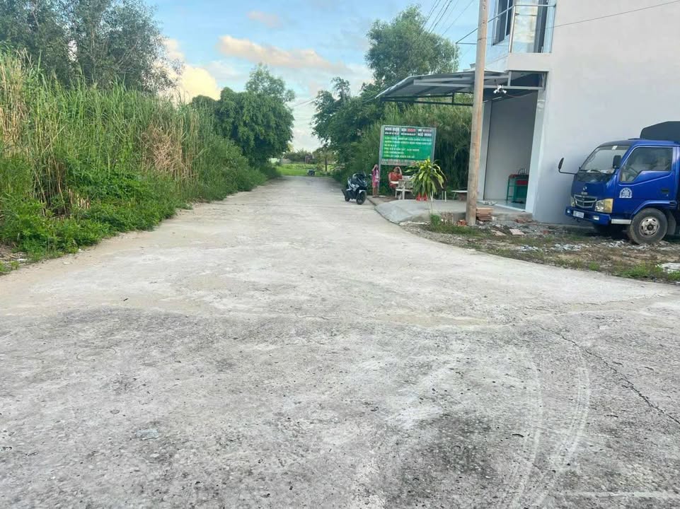 Đất ở đường nhánh Quang Trung, Vĩnh Quang, Rạch Giá 91.35m² giá 690 triệu - Sổ đỏ chính chủ, thương lượng ngay!