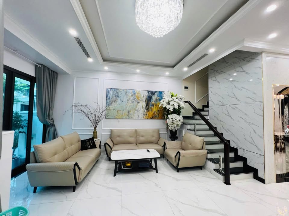 Nhà liền kề Vinhomes Marina 90m² giá 30 triệu - Full đồ có thang máy