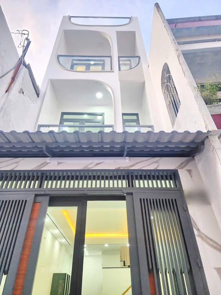 Nhà mới 3PN 3WC hẻm xe hơi đường Âu Dương Lân Quận 8 - Thiết kế sang trọng, sẵn sàng đón Tết!