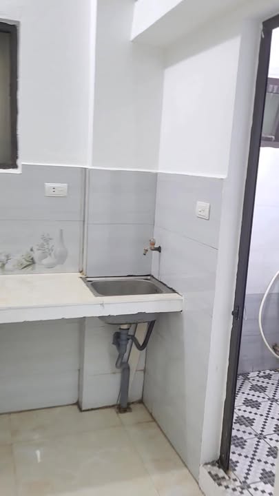 Phòng CCMN Nguyễn Khánh Toàn, Cầu Giấy - Đủ đồ cơ bản, giá thỏa thuận!