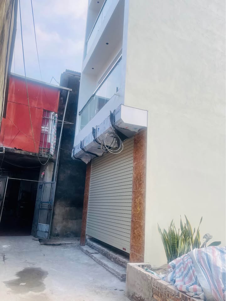 Nhà Đặng Xá 52m² giá 6 tỷ - Thiết kế hiện đại, ô tô tránh nhau!