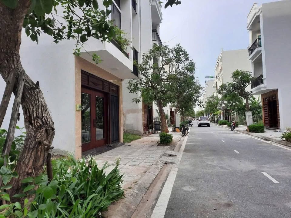 Đất nền Khu đô thị 379 Quang Trung Thái Bình 72.7m² giá 2 tỷ - Cơ hội đầu tư sinh lời!