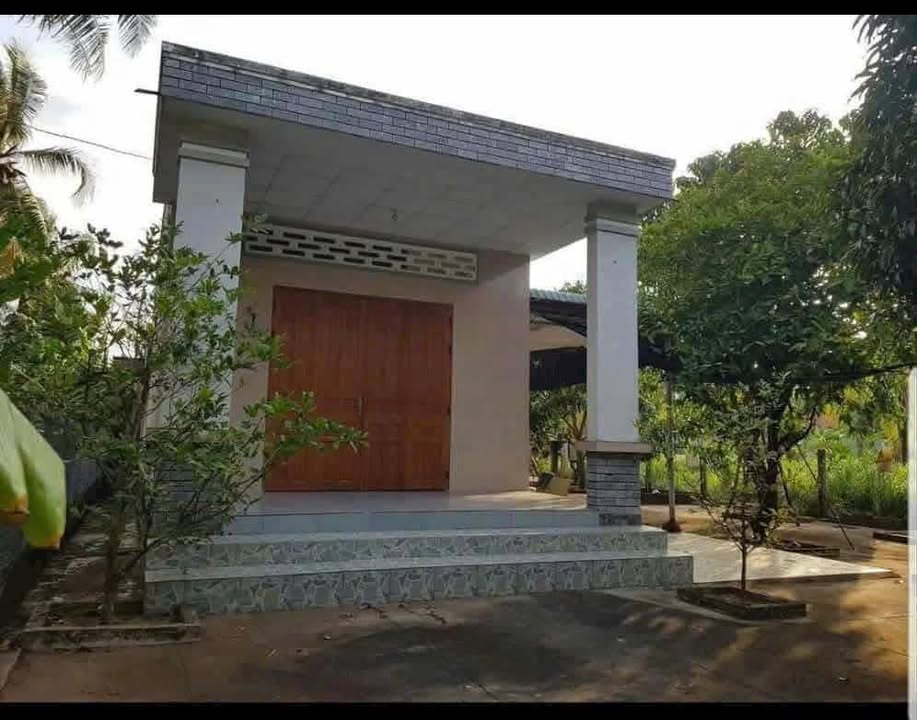 Nhà mặt tiền đường D07, xã Định Trung, huyện Bình Đại, 605m² - Giá chỉ 2 tỷ thương lượng!