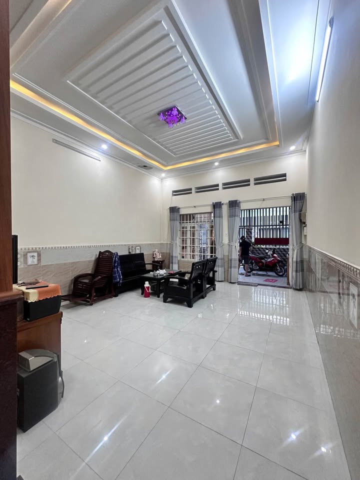 Nhà riêng Biên Hòa 125m² giá 1.85 tỷ - Gần chợ Quang Thắng, thương lượng ngay!