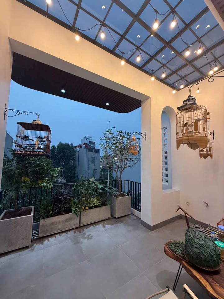 Nhà 3.5 tầng Làn 2 Đ. Trần Quang Khải, Bắc Giang 72m² giá 6 tỷ - Thiết kế hiện đại, full nội thất!