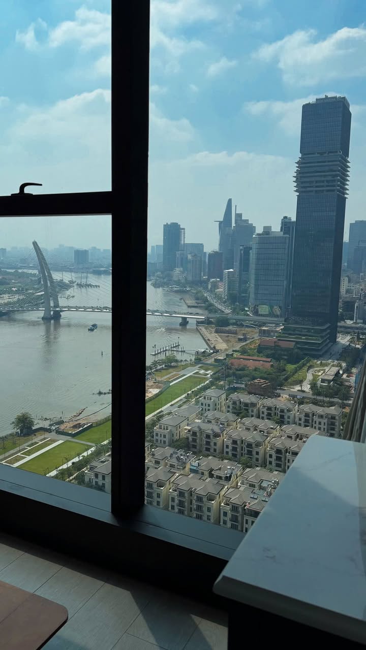 Căn hộ Vinhomes Bason 74m² giá 21 tỷ - Sổ hồng chính chủ, view Bitexco