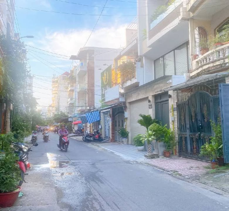 Nhà phố Bàu Cát 103m² giá 8 tỷ - Sẵn sàng vào ở ngay!