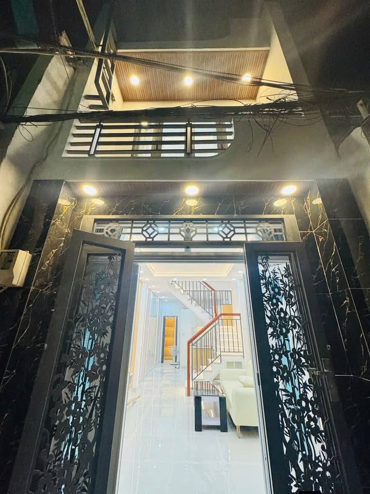 Nhà phố chính chủ tại Phạm Văn Bạch, Tân Bình - 30m² giá 4.5 tỷ - Đầu tư sinh lời!